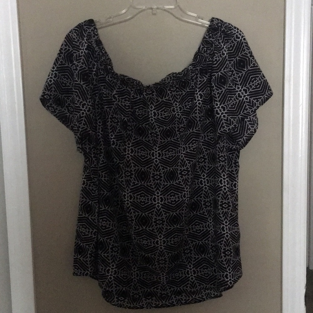 very pretty off the shoulder shirt sleeve top